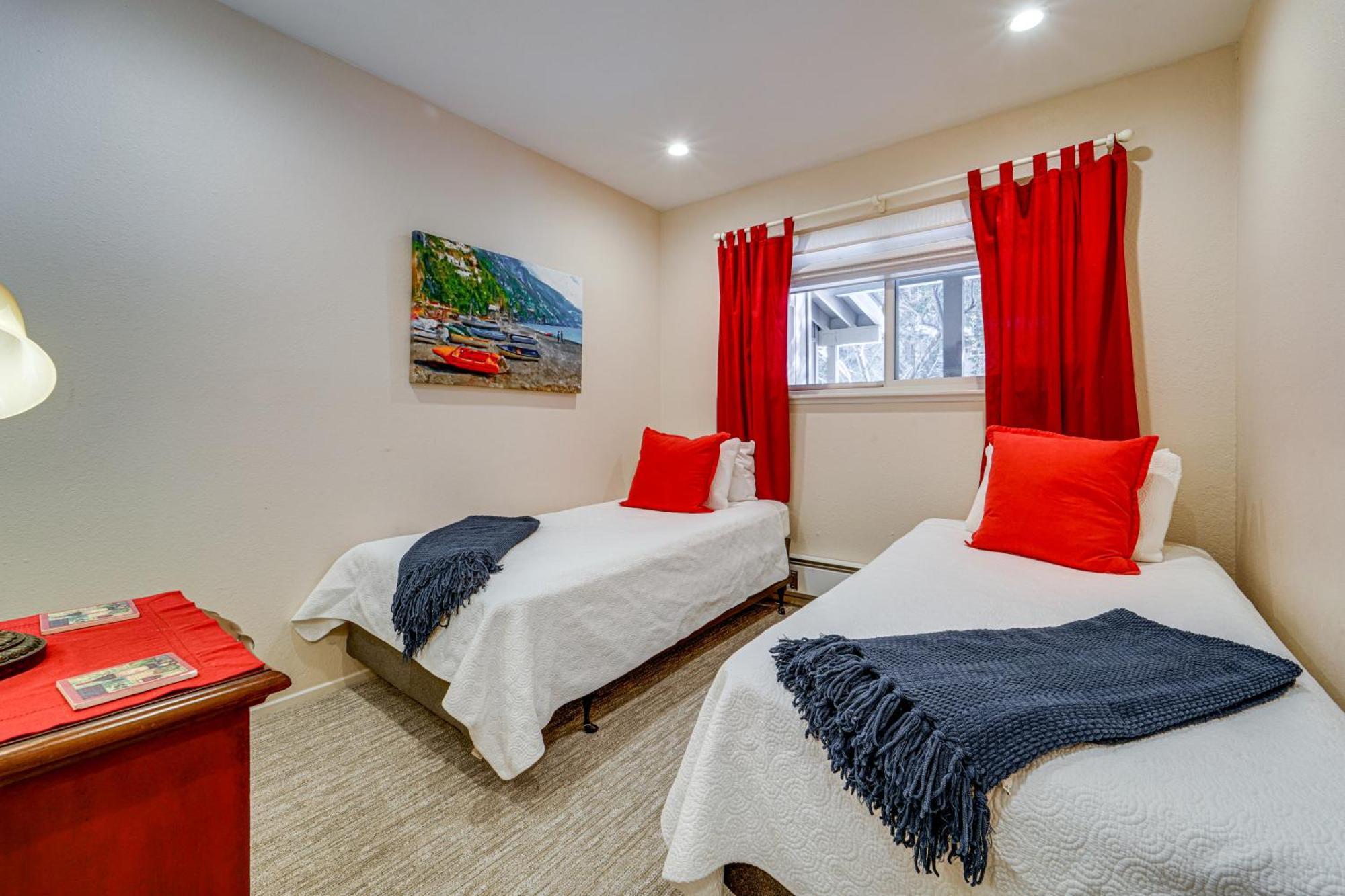 Tahoe Condo About 1 Mi To Diamond Peak Ski Resort! 인크라인 빌리지 외부 사진
