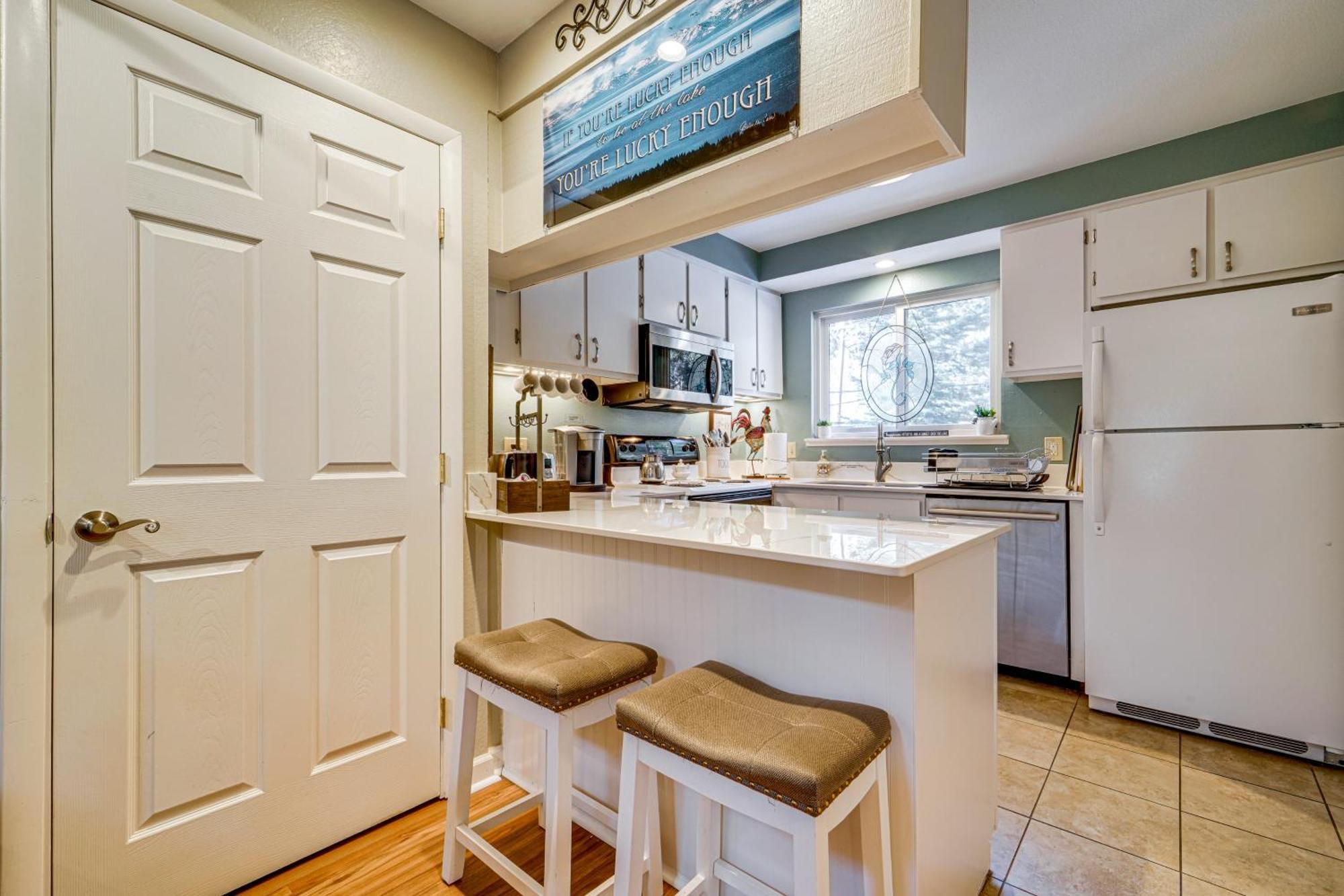 Tahoe Condo About 1 Mi To Diamond Peak Ski Resort! 인크라인 빌리지 외부 사진