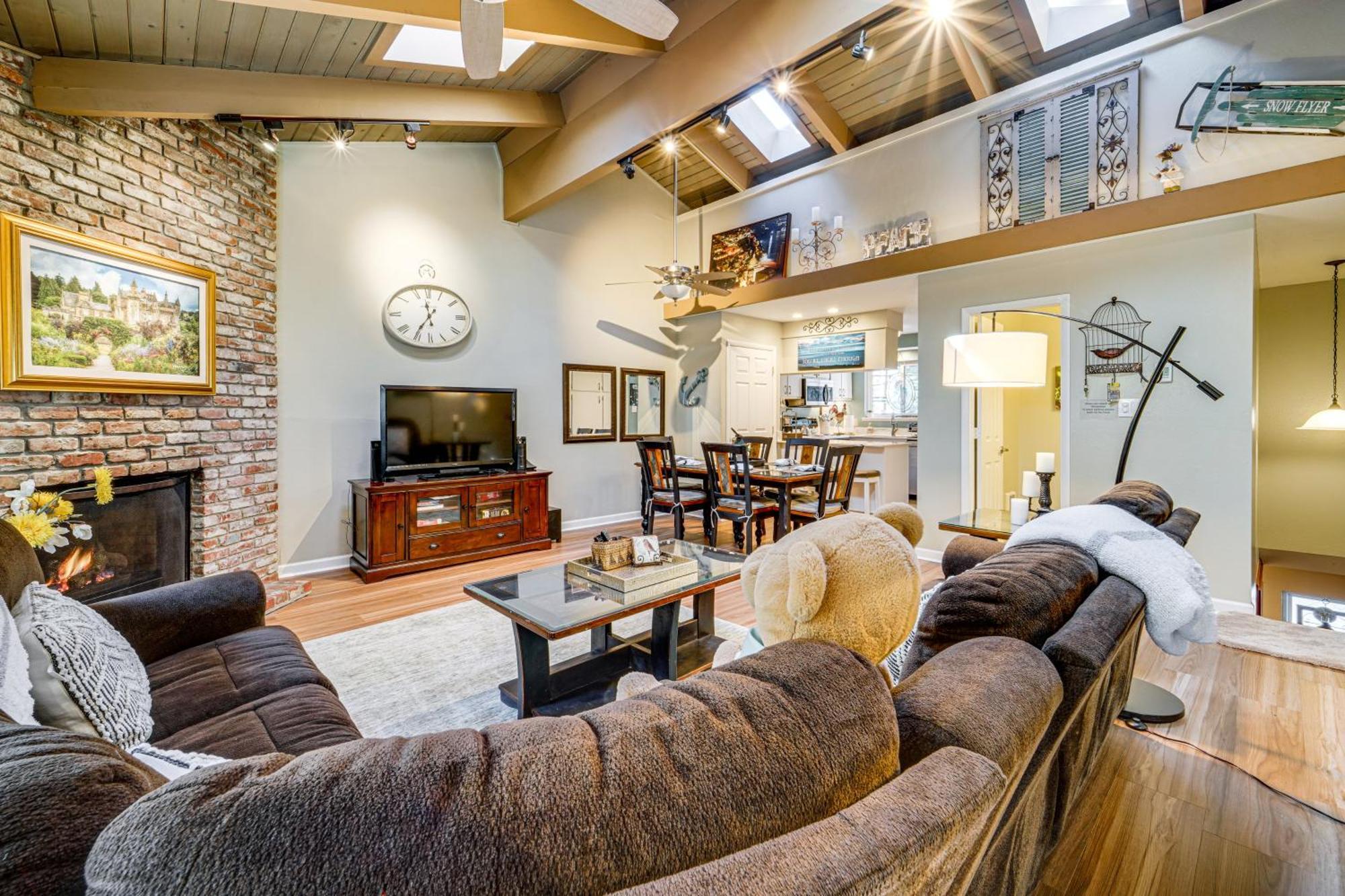 Tahoe Condo About 1 Mi To Diamond Peak Ski Resort! 인크라인 빌리지 외부 사진